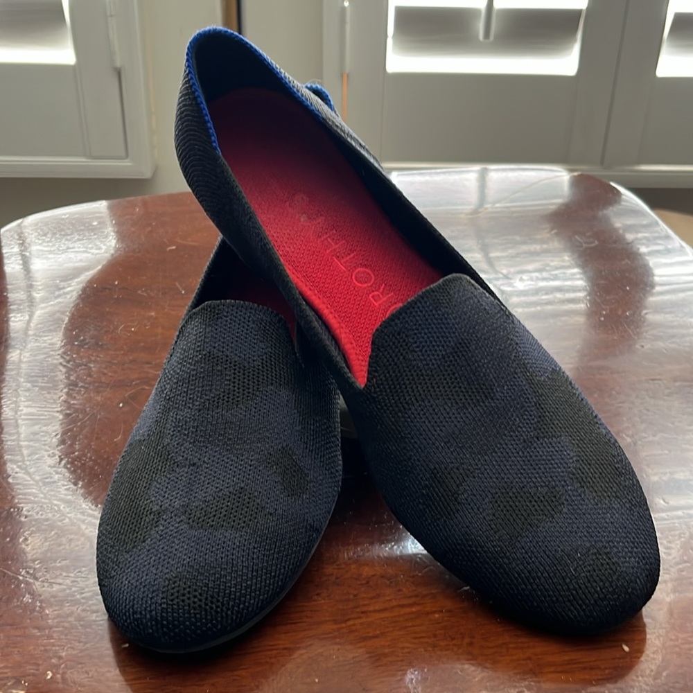 Rothy’s Midnight Camo Loafers size 9.